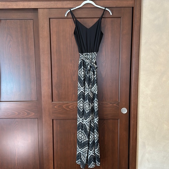 Alice + Olivia Pants - Alice & Olivia Jumpsuit. Size 4.